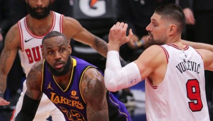 星空体育app下载-为何湖人勇士追武切维奇？34岁逆生长或当冲冠拼图