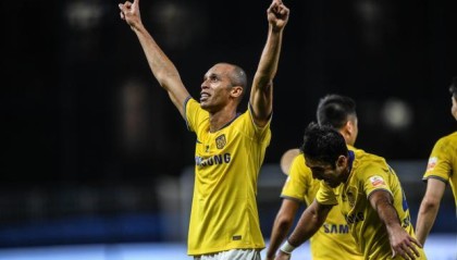 星空体育app下载-圣保罗开始约谈米兰达欲免费抢人 薪水成最大障碍