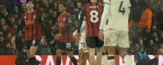 1769296435228004125.gif 伯利80.gif